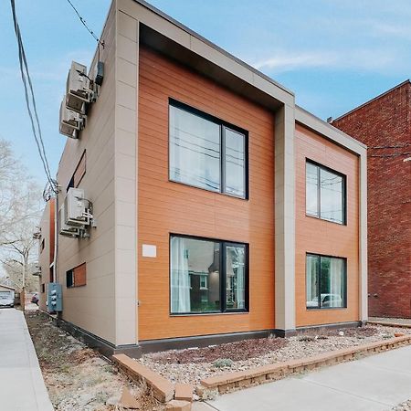 Frontdesk Mikros On Ashbury Micro Apts Cleveland Exterior photo